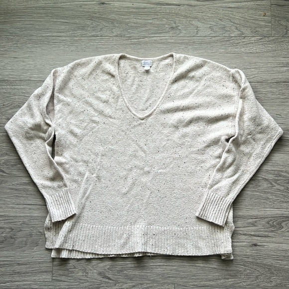 Stars Above Knit Long Sleeve Vneck Size Small - Picture 1 of 8